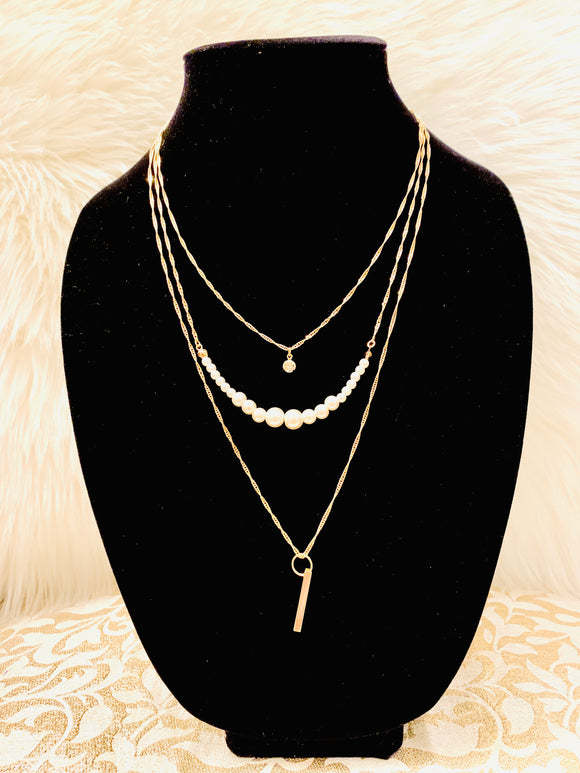 18K Gold Layered Multi-strand Necklace (Pearl).
