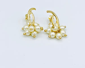 18K Gold Layered Pearl Cluster Earrings